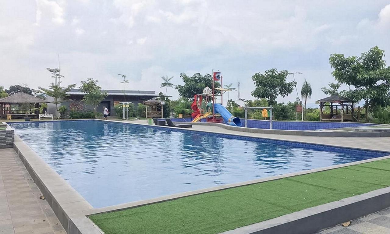 Reddoorz Near Wisata Paribendo Lawang Hotel Luaran gambar